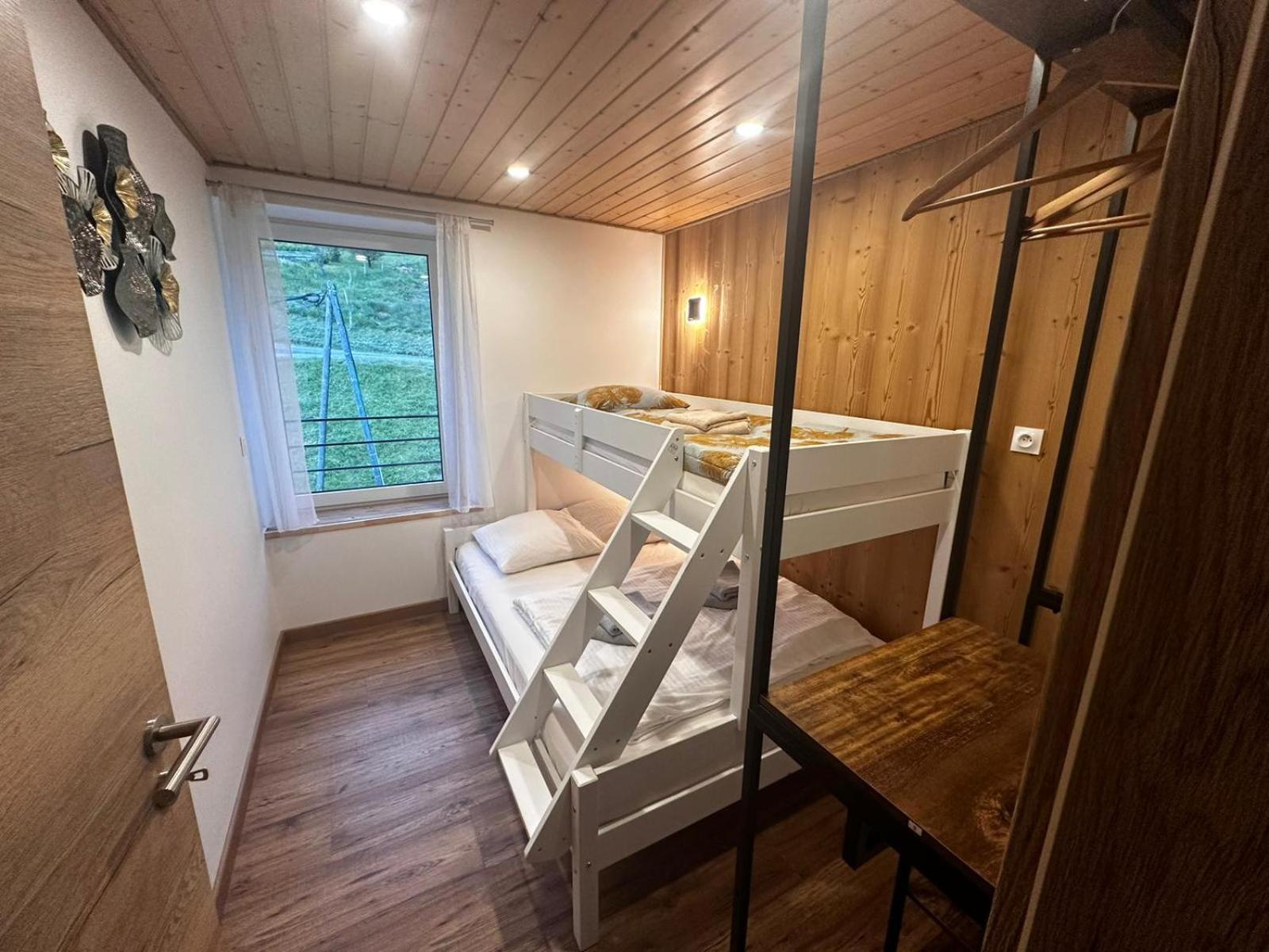 Les Chalets Bambi & Jacuzzi Privatif La Bresse Room photo